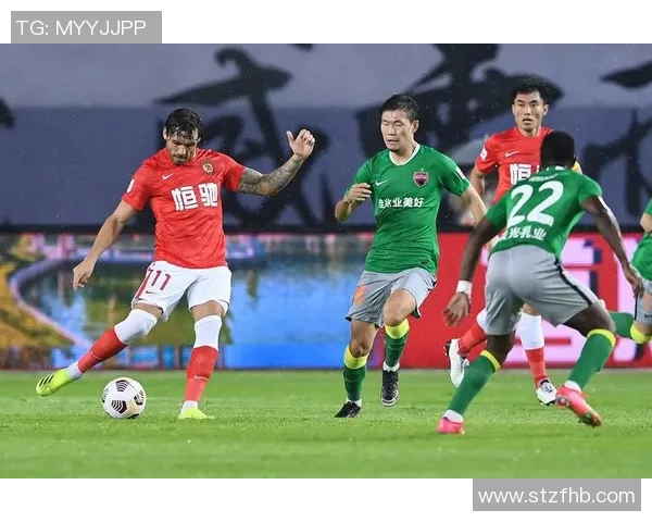 广州足球队转型之路的纪实探索与发展历程回顾 广州足球队转型之路的纪实探索与发展历程回顾