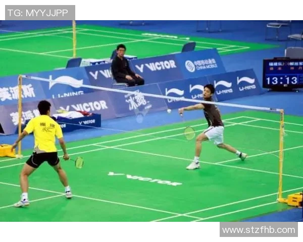 广州羽毛球队耐力训练揭秘:提升竞技水平的关键因素与实践探索 广州羽毛球队耐力训练揭秘:提升竞技水平的关键因素与实践探索